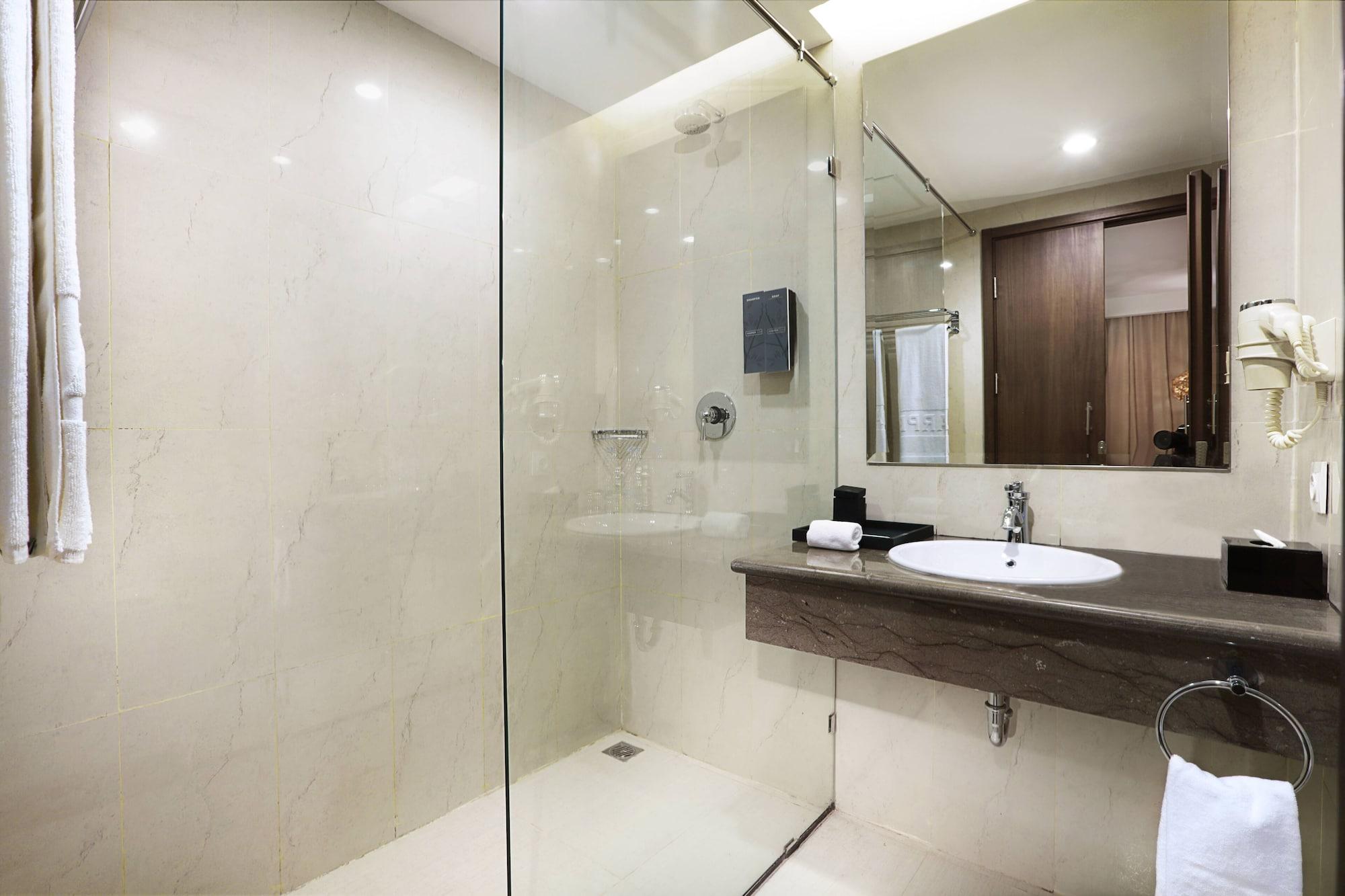 Hotel Harper Perintis By Aston